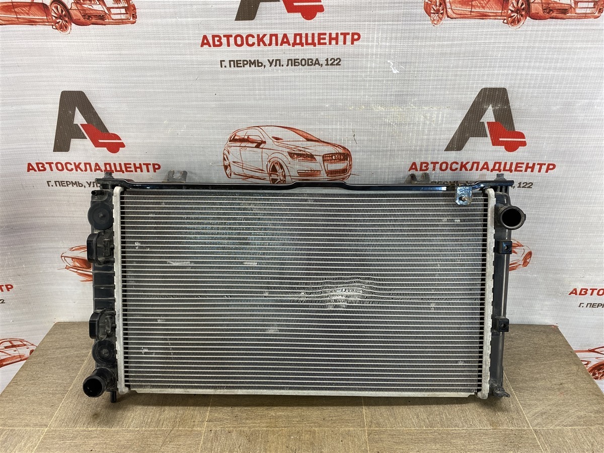 Радиатор охлаждения двигателя Lada Granta
