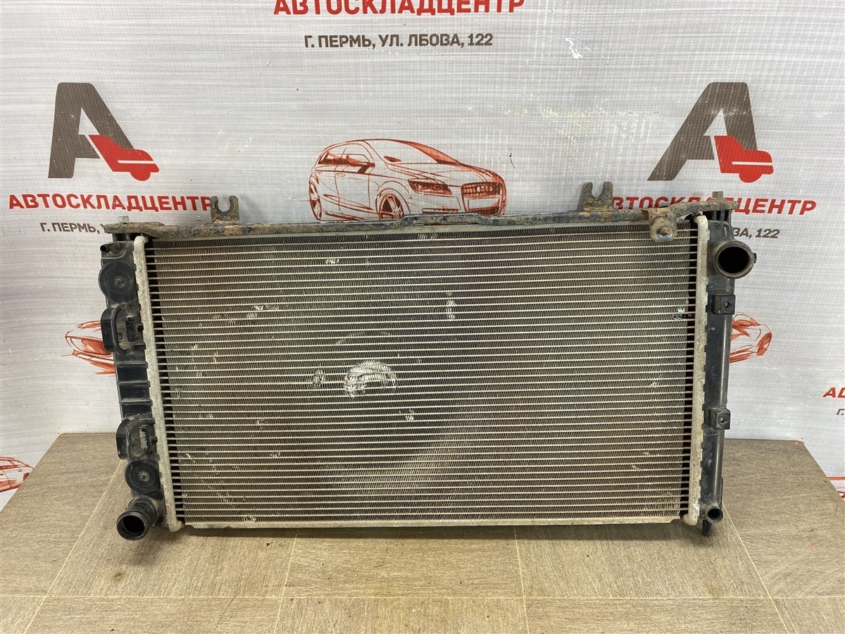 Радиатор охлаждения двигателя Lada Granta
