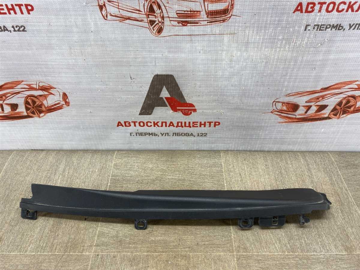 Накладка крыла в моторном отсеке (кожух болтов) Toyota Camry (Xv40) 2006-2011 правая