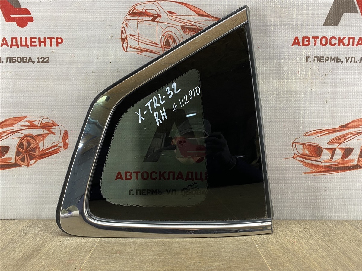 Стекло кузова заднее NISSAN X-TRAIL (2014-н.в.) правое (б/у)