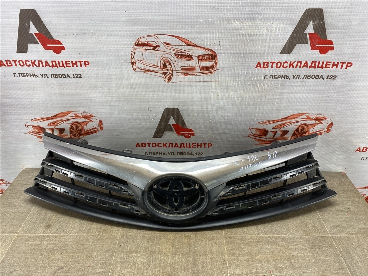 Решетка радиатора TOYOTA COROLLA (E18_) 2012-2019 2012 (б/у)