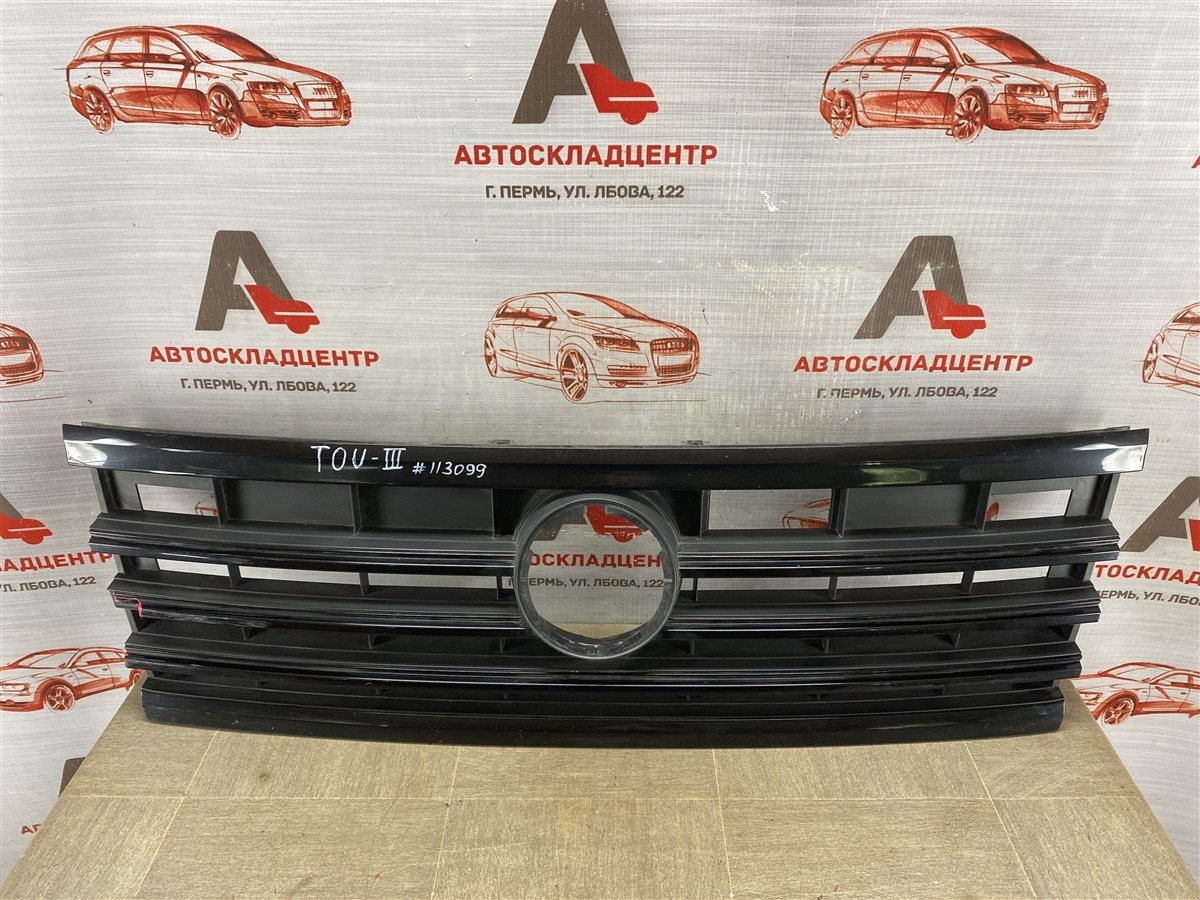 Решетка радиатора VOLKSWAGEN TOUAREG (2018 - н.в.) (б/у)
