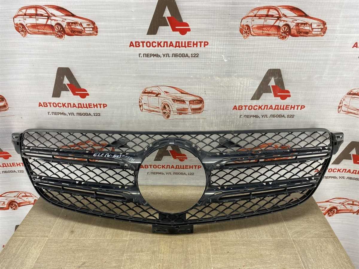 Решетка радиатора MERCEDES-BENZ GLE-klasse  (W166) 2015-2018 (б/у)