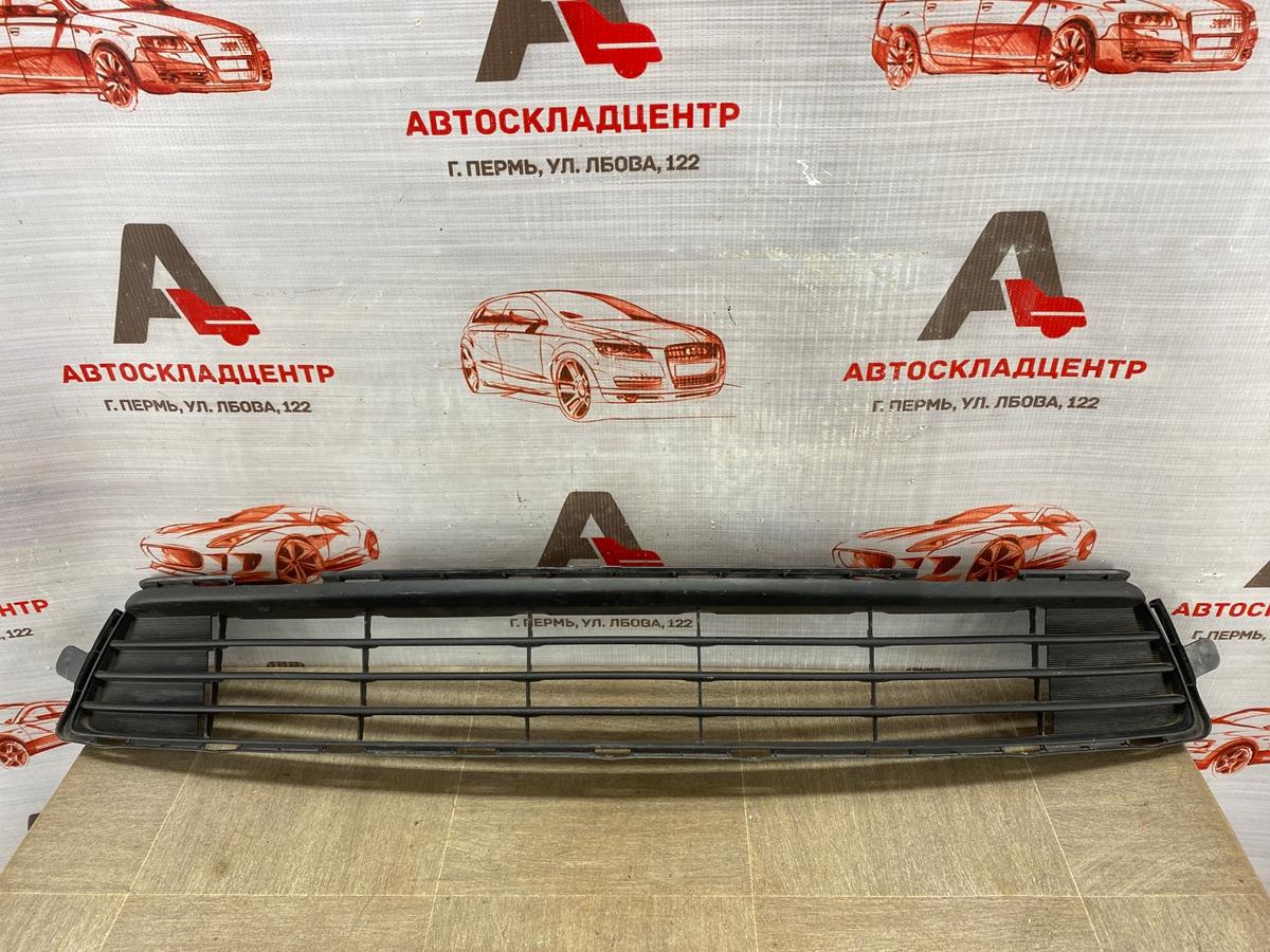 Решетка бампера переднего TOYOTA COROLLA (E15_) 2006-2013 2010 (б/у)