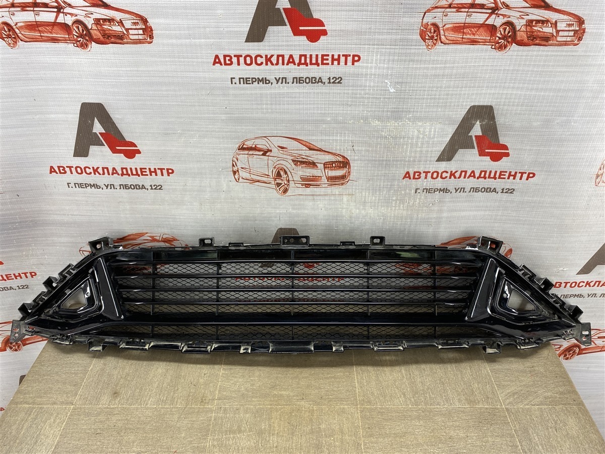Решетка бампера переднего GEELY COOLRAY (SX11) 2018-н.в. (б/у)