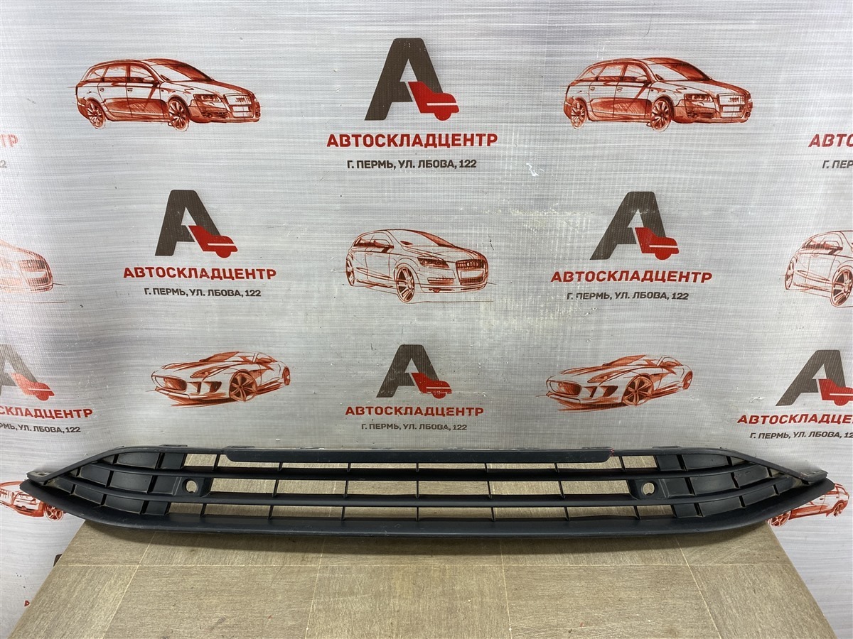 Решетка бампера переднего VOLKSWAGEN POLO (Mk6 RUS) 2020-н.в. (б/у)