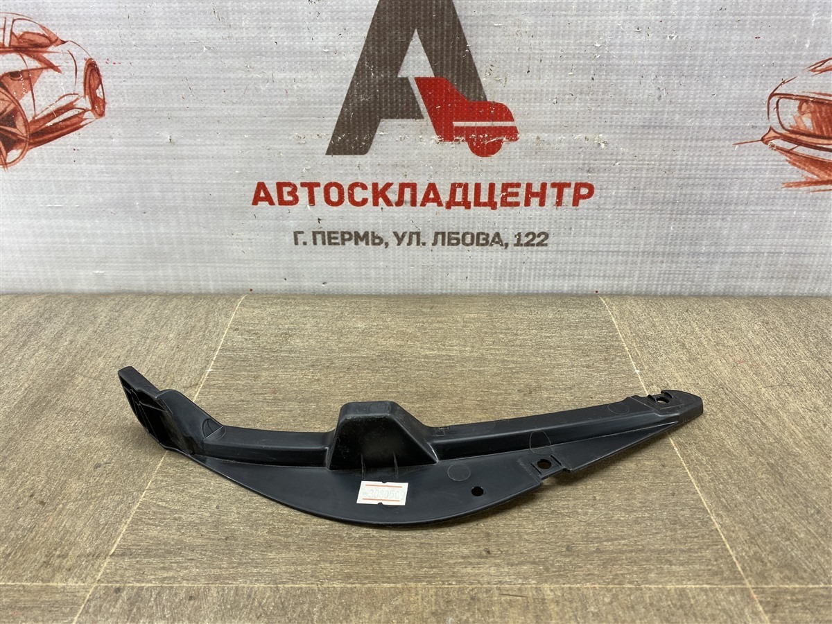 Накладка порога кузова - наружная облицовка RENAULT DUSTER (2010-н.в.) задняя правая (б/у)