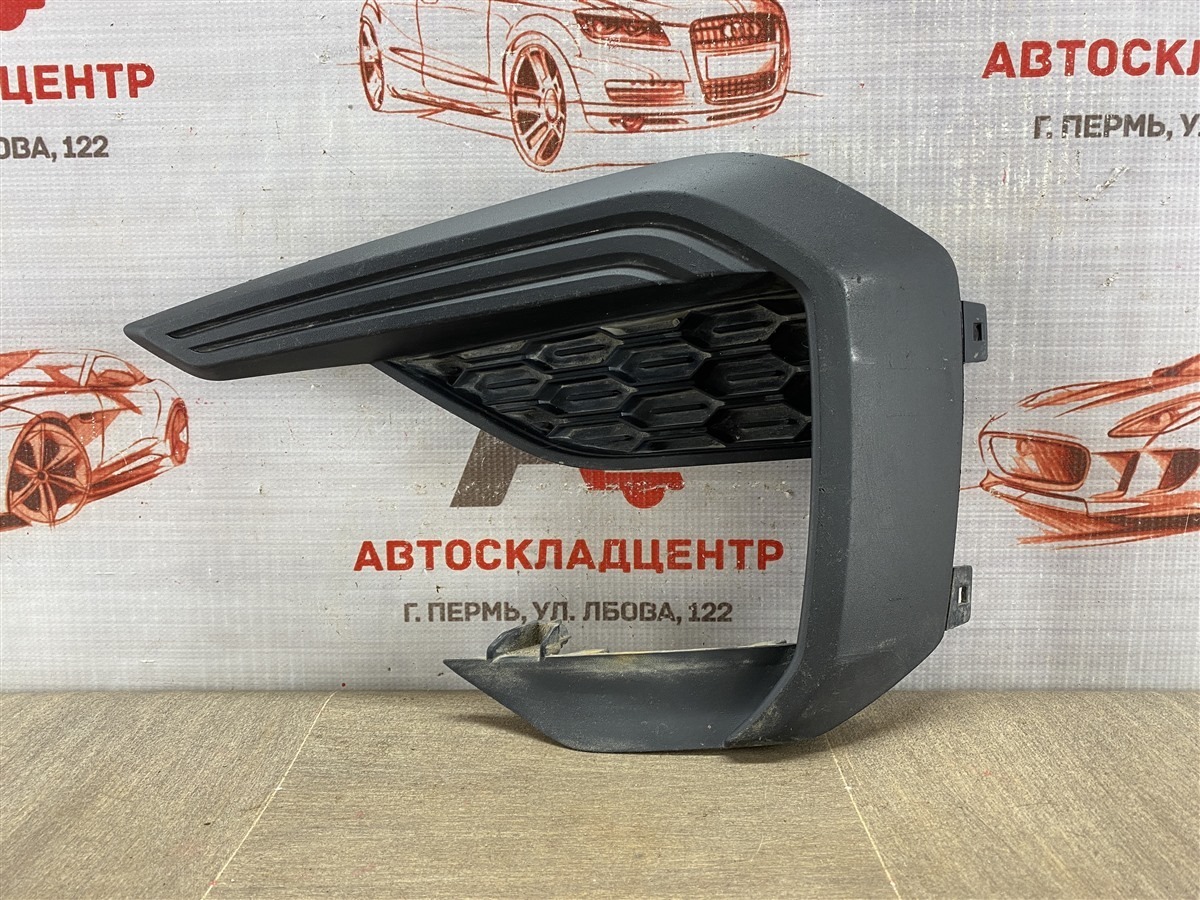 Накладка противотуманной фары / ходового огня LADA VESTA 2022 левая (б/у)