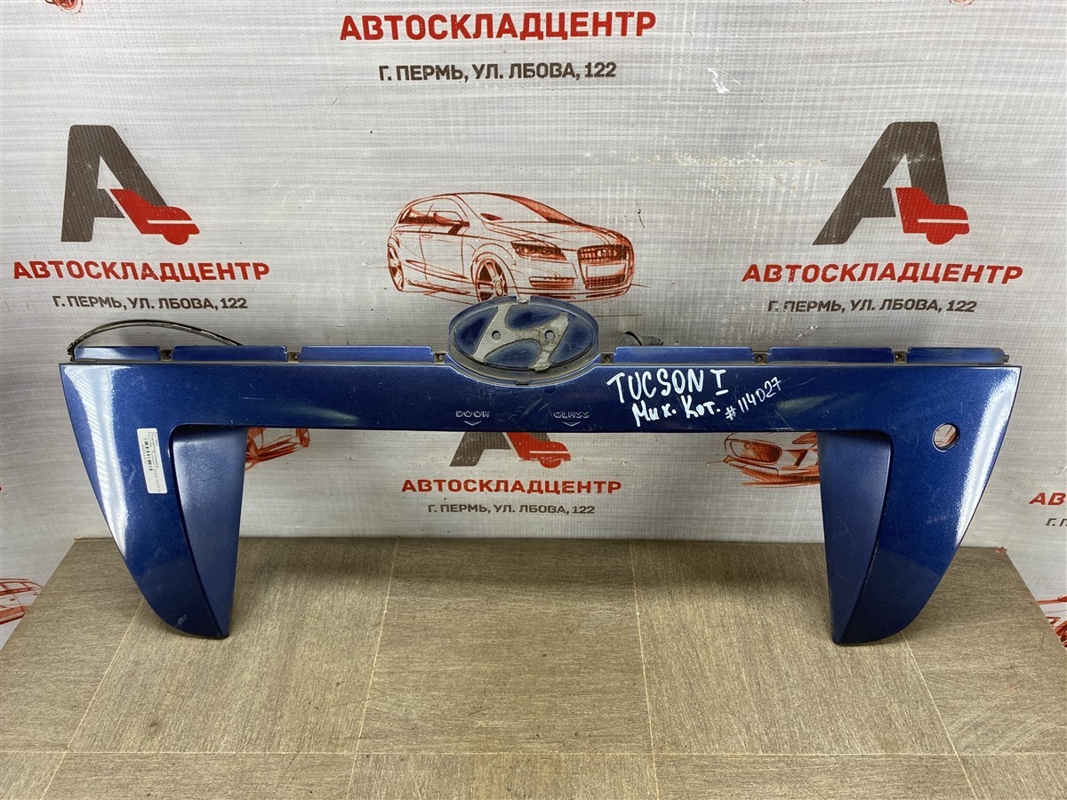 Накладка / молдинг двери багажника HYUNDAI TUCSON (2004-2009) (б/у)