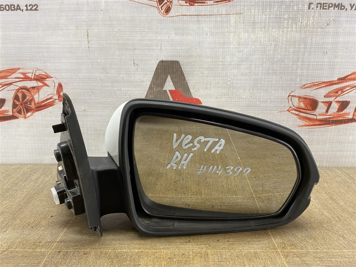 Зеркало правое LADA VESTA (б/у)