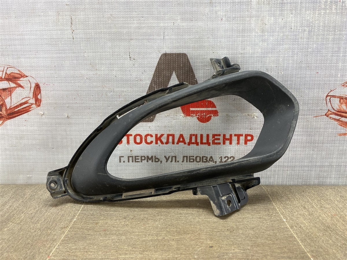 Накладка противотуманной фары / ходового огня KIA CEED (2012-2018) 2012 правая (б/у)