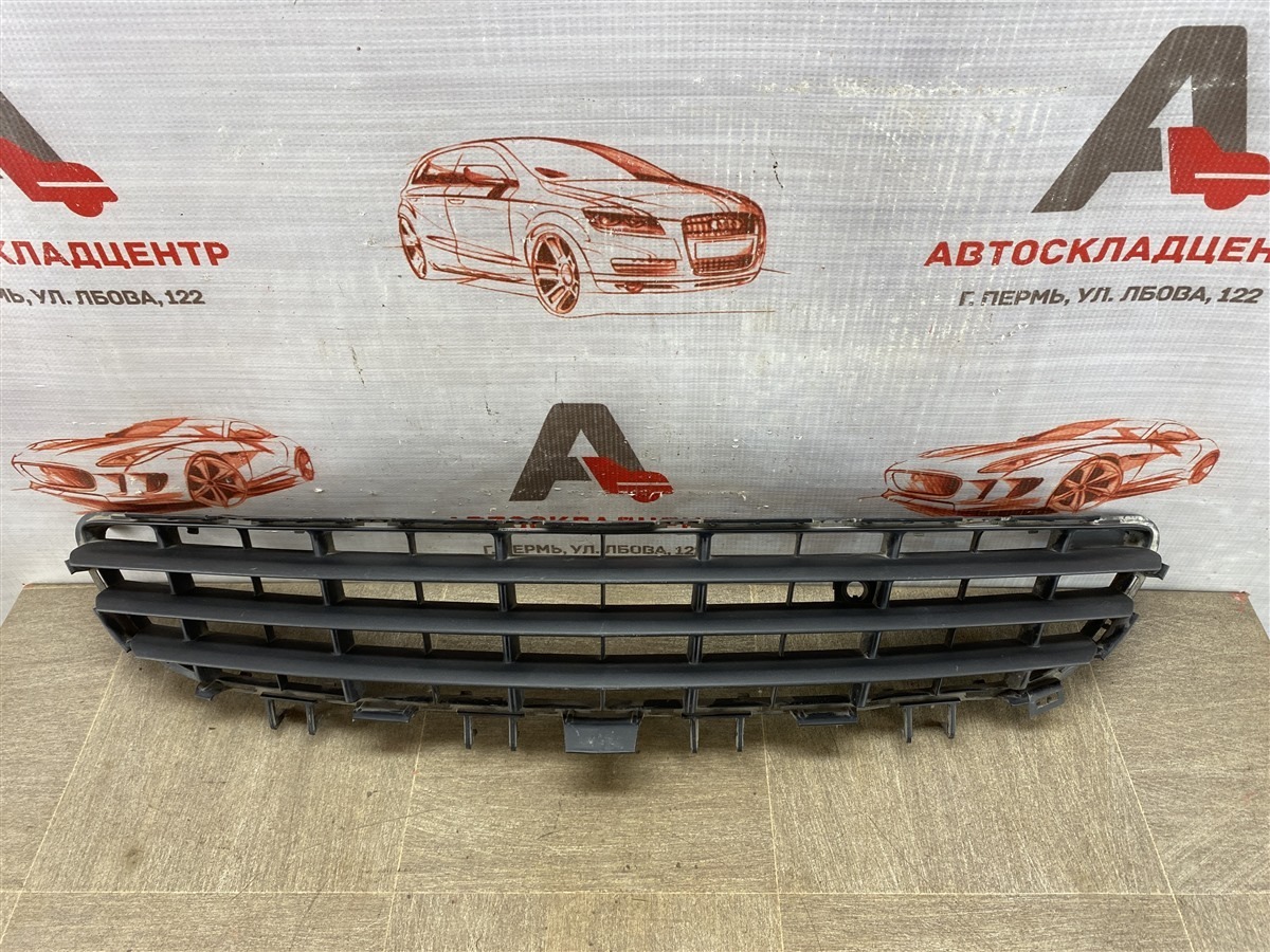 Решетка бампера переднего OPEL ASTRA - H (2004-2014) 2004 (б/у)