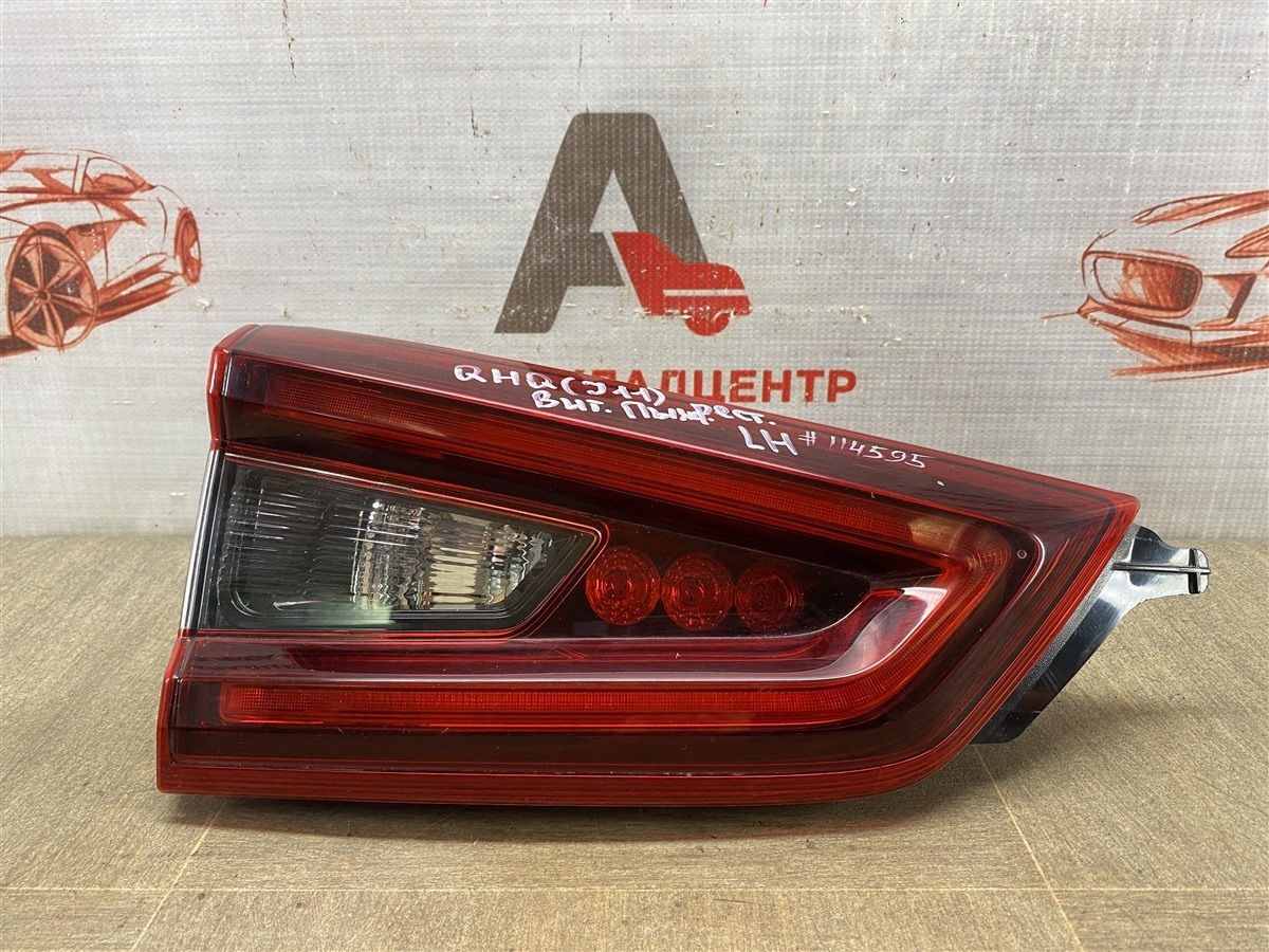 Фонарь левый - вставка в дверь / крышку багажника NISSAN QASHQAI (2013-н.в.) 2019 (б/у)
