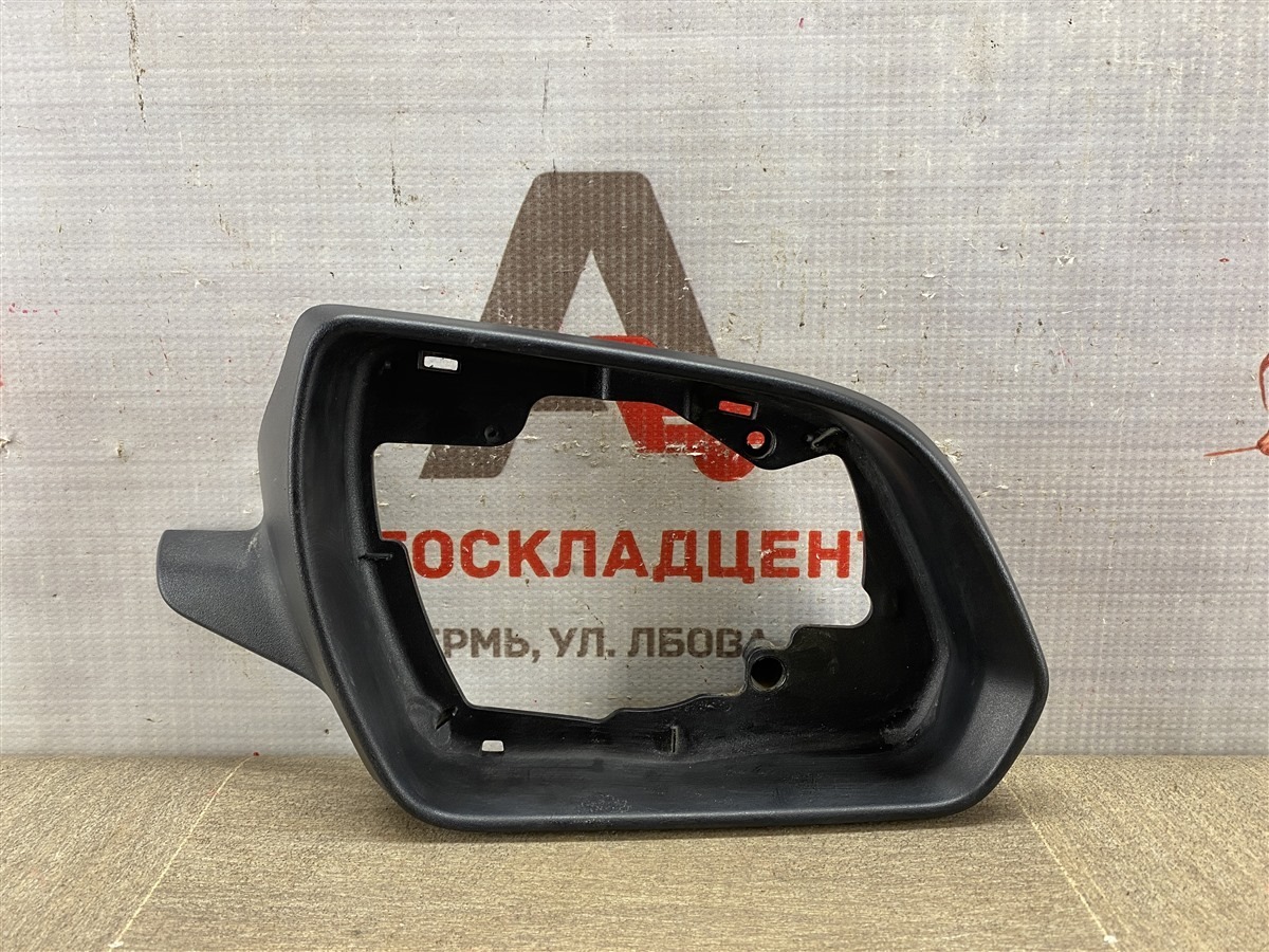 Зеркало правое - рамка (окантовка) HYUNDAI CRETA (2015-н.в.) (б/у)
