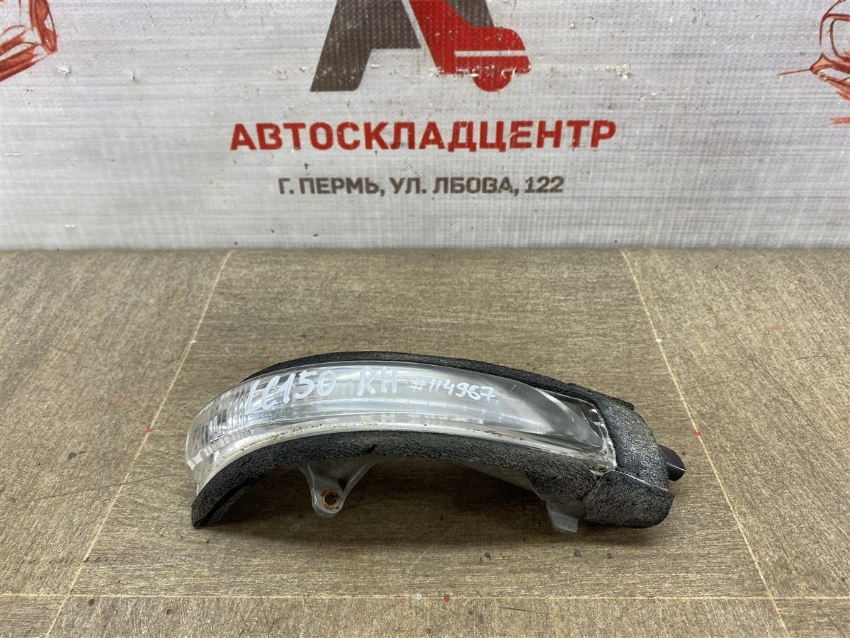 Фонарь - повторитель указателя поворота. TOYOTA LAND CRUISER PRADO 150 (2009-н.в.) (б/у)