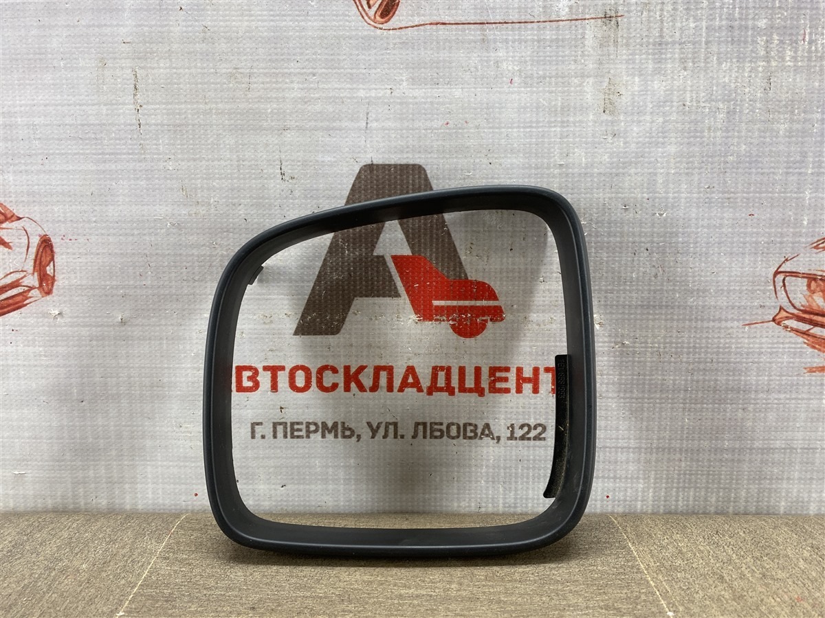 Зеркало левое - рамка (окантовка) VOLKSWAGEN CADDY (2004-2015) (б/у)
