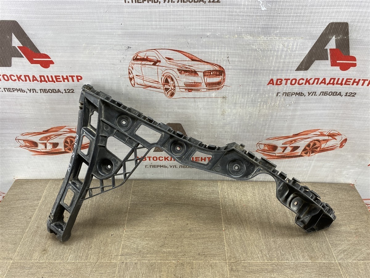 Кронштейн бампера заднего боковой VOLKSWAGEN POLO (Mk5) седан 2010-2020 левый (б/у)