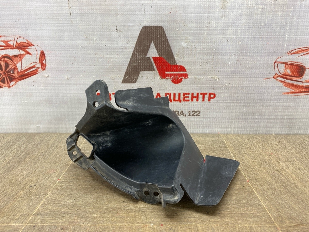 Дефлектор воздушного потока основного радиатора MAZDA MAZDA 3 (BL) 2008-2013 2011 правый (б/у)