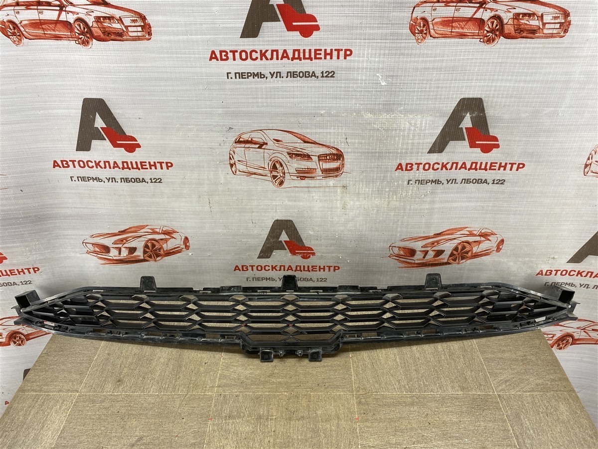 Решетка бампера переднего HAVAL F7 (2024-н.в.) (б/у)