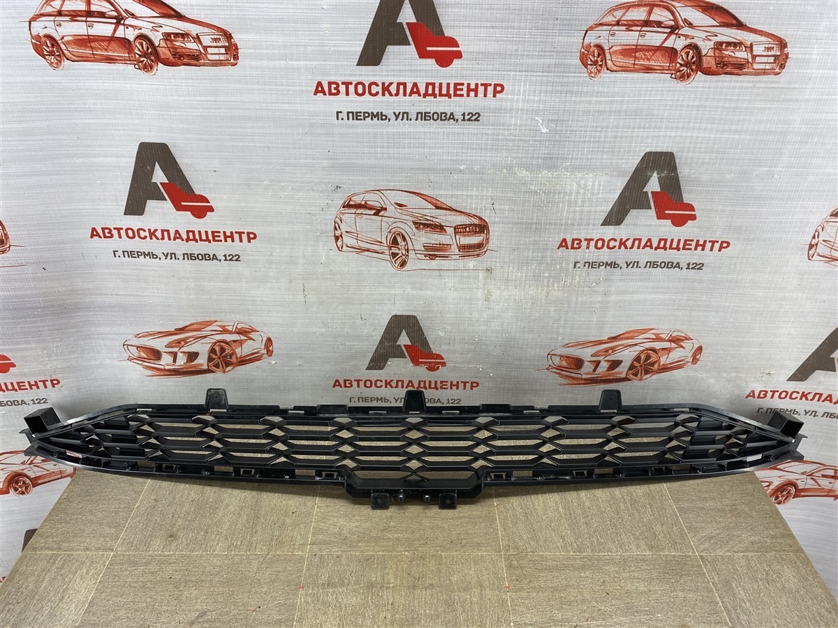 Решетка бампера переднего HAVAL F7 (2024-н.в.) (б/у)