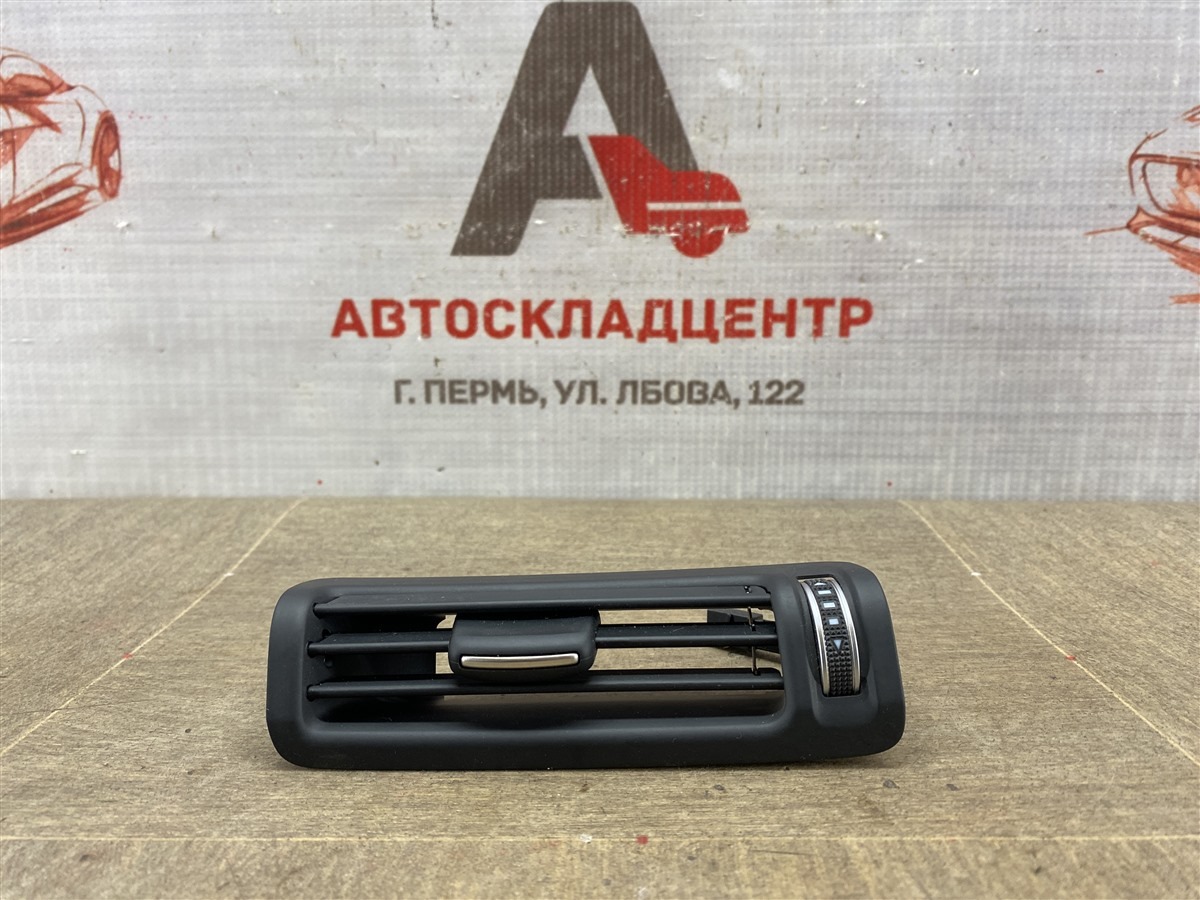 Дефлектор потока воздуха салона AUDI Q8 (2018-н.в.) задний левый (б/у)