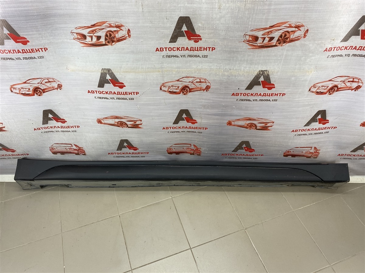 Накладка порога кузова - наружная облицовка HYUNDAI TUCSON (2015-н.в.) правая (б/у)