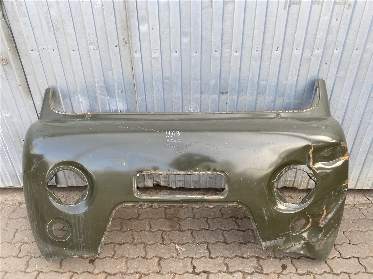 Передняя панель - облицовка УАЗ 2206 / 3303 / 37419 / 3909 / 3962 ( Буханка ) (б/у)