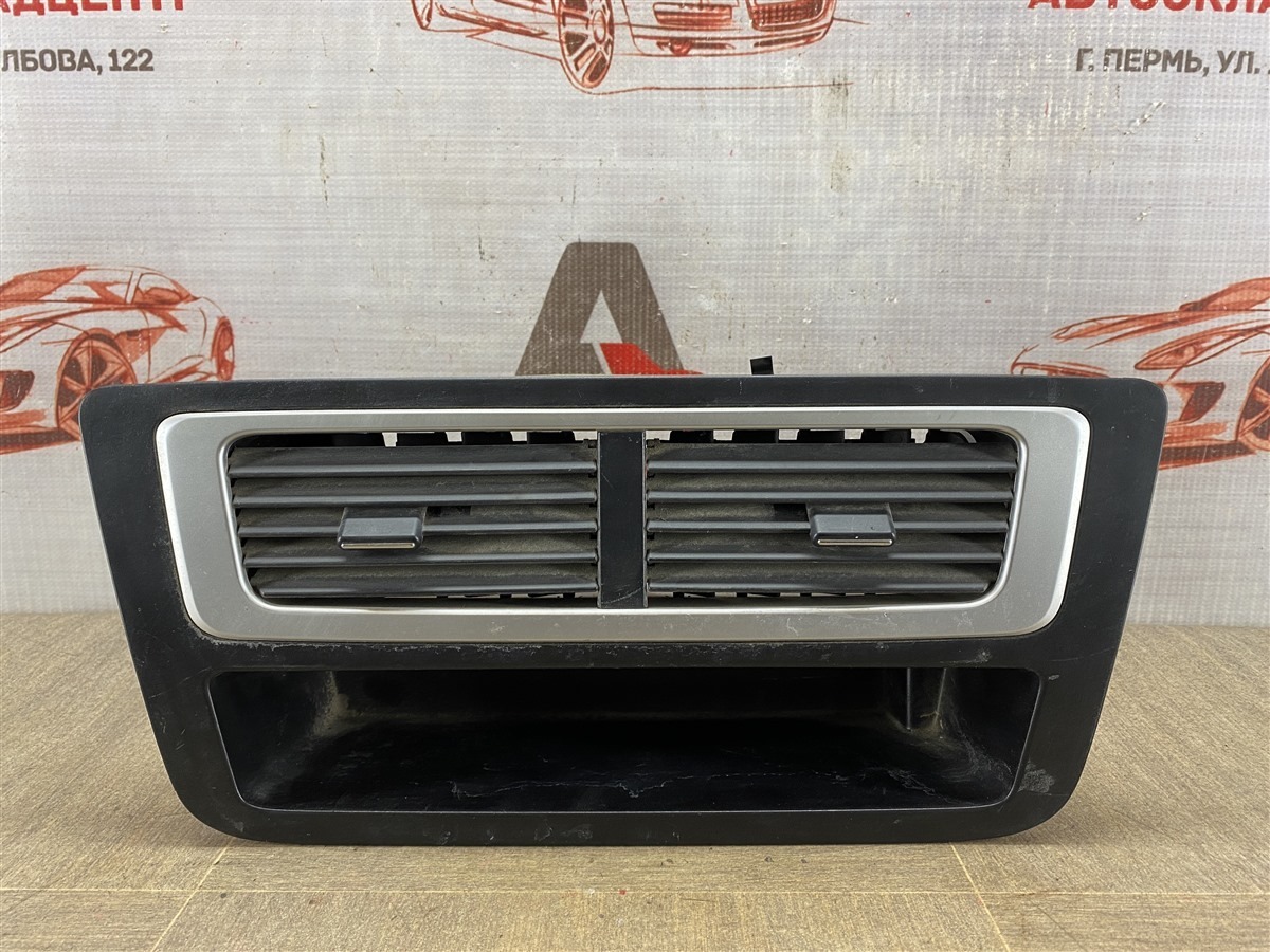 Дефлектор потока воздуха салона SITRAK C7H (б/у)