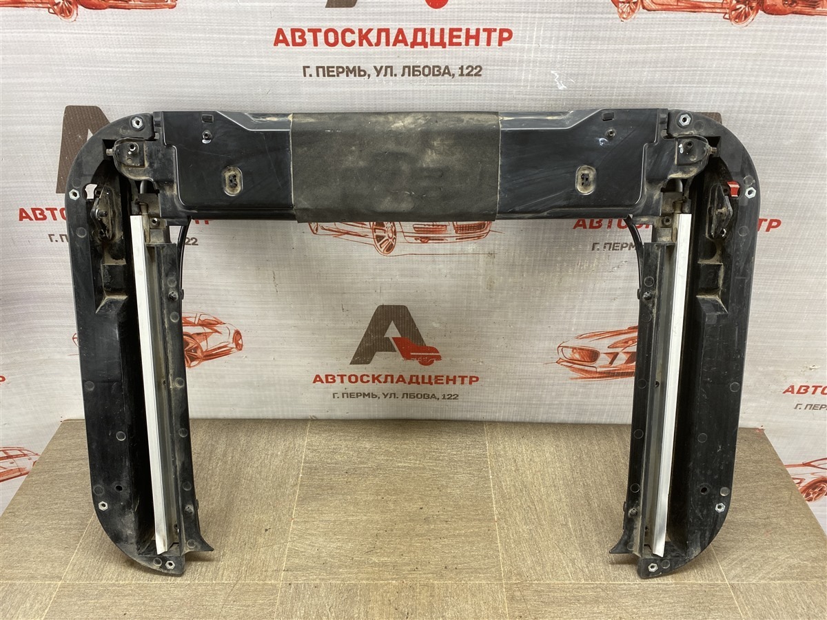 Рамка люка крыши SITRAK C7H (б/у)