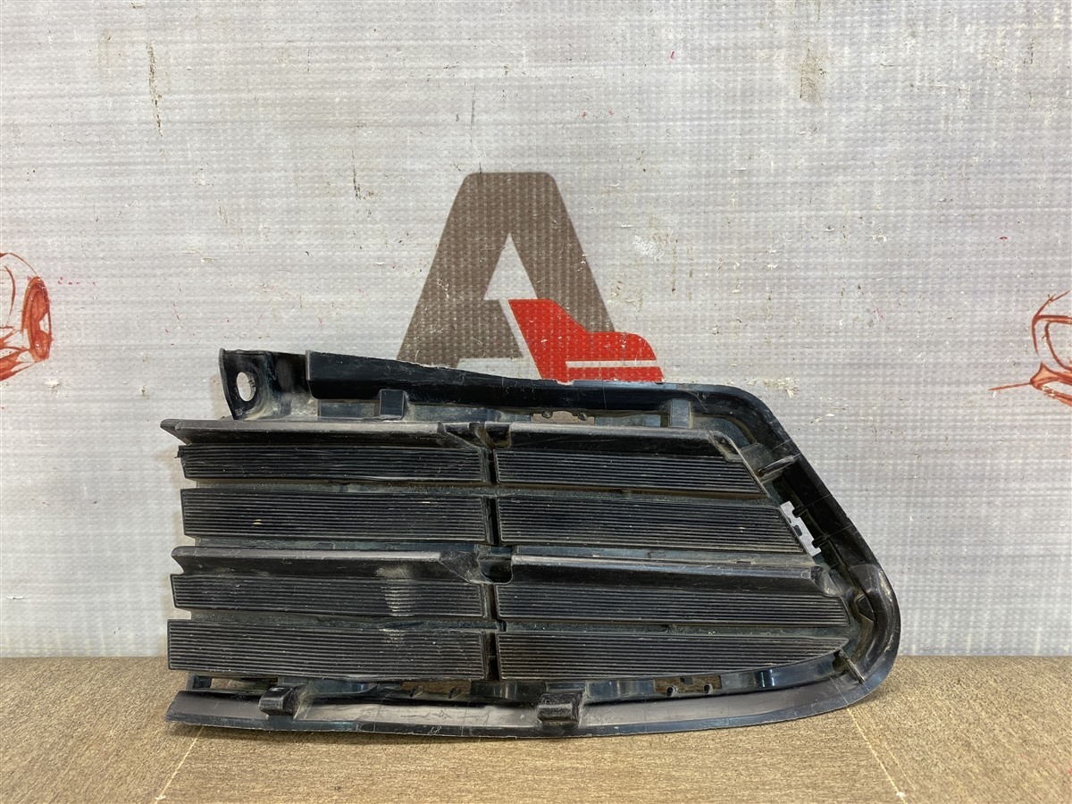 Решетка бампера переднего - заглушка TOYOTA RAV-4 (XA40) 2012-2019 2015 левая (б/у)