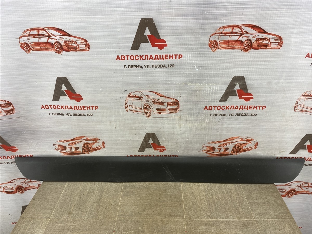 Накладка / молдинг двери багажника TOYOTA RAV-4 (XA50) 2018-н.в. (б/у) Накладка / молдинг двери багажника TOYOTA RAV-4 (XA50) 2018-н.в. (б/у)