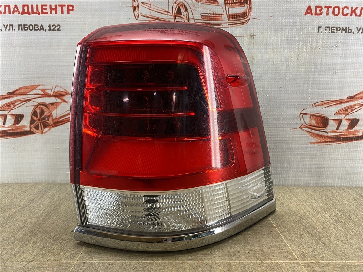 Фонарь правый TOYOTA LAND CRUISER 200 (2007-н.в.) 2015 (б/у)