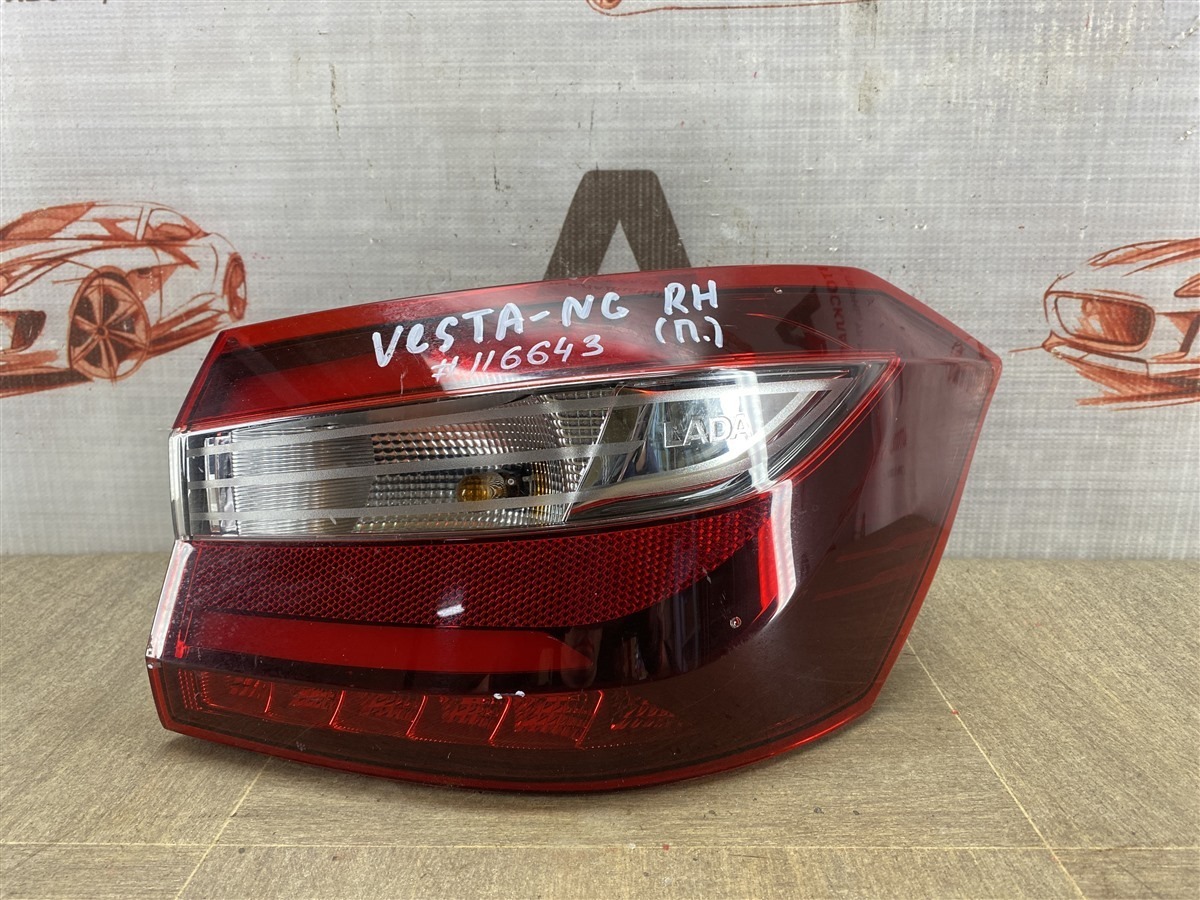 Фонарь правый LADA VESTA 2022 (б/у)
