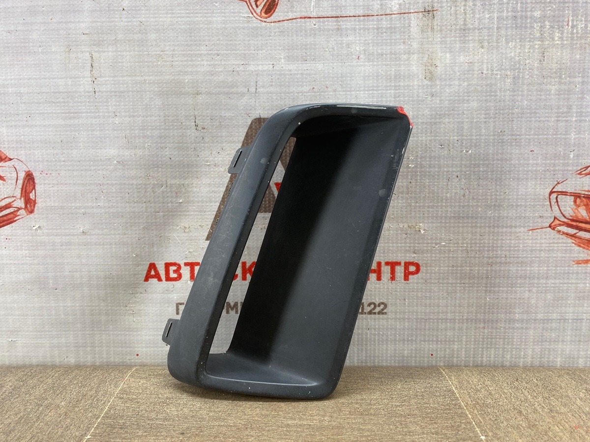 Молдинг бампера передний правый AUDI Q3 (2011-2019) (б/у)