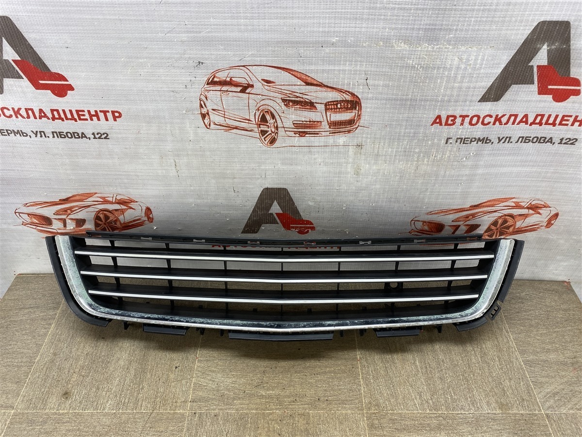 Решетка бампера переднего OPEL ASTRA - H (2004-2014) 2007 (б/у)