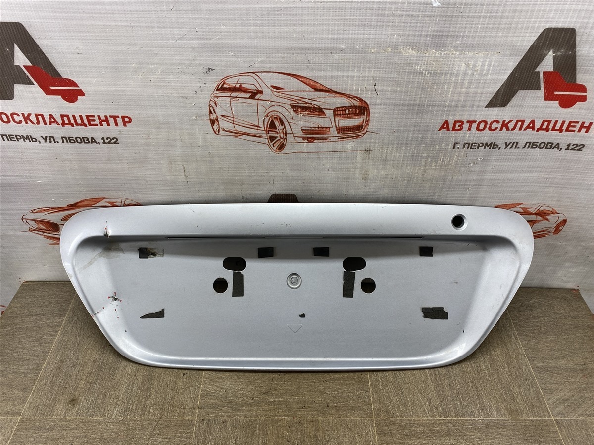 Накладка / молдинг крышки багажника MITSUBISHI LANCER-9 (2000-2010) (б/у)