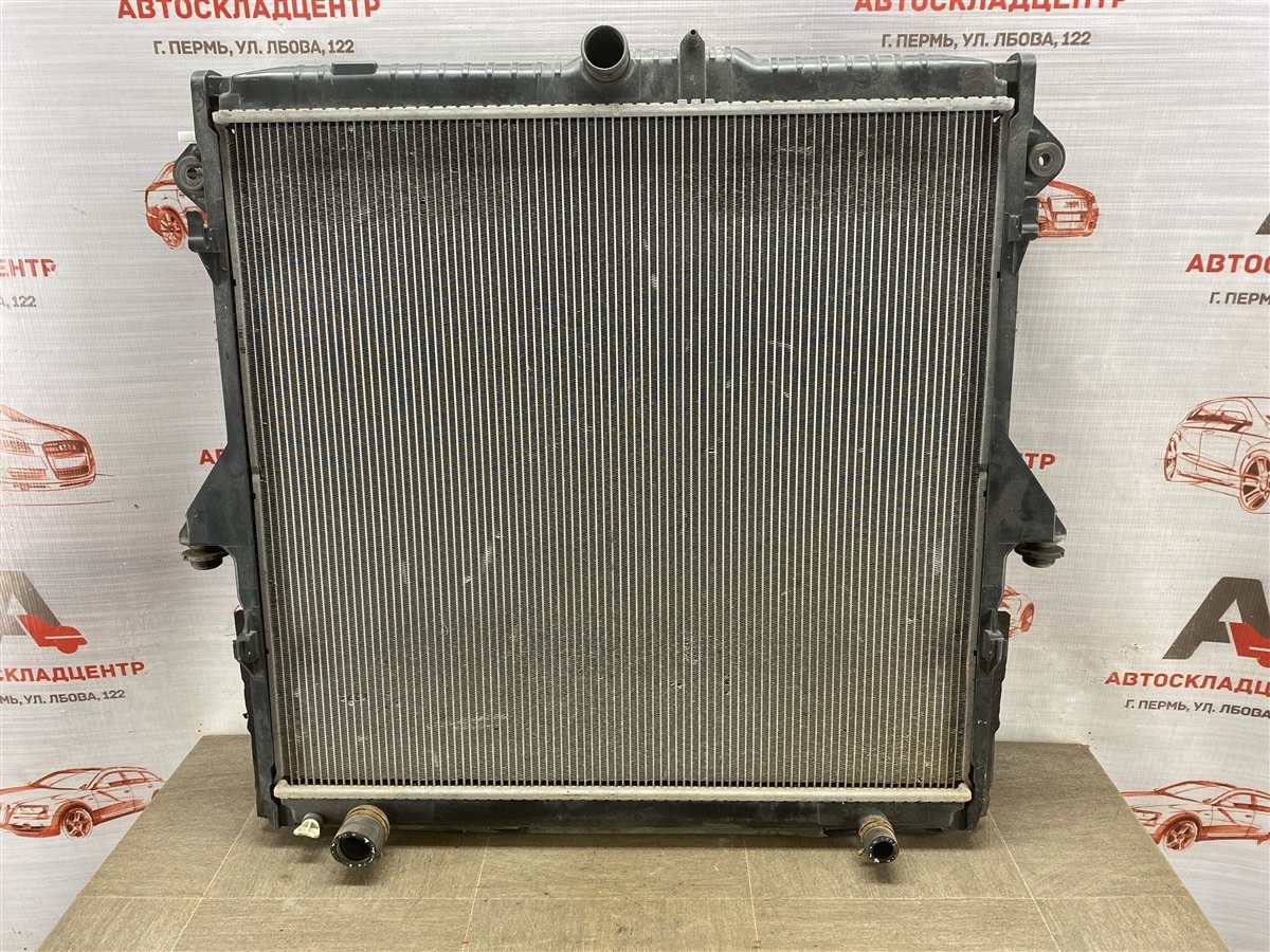 Радиатор охлаждения двигателя FORD RANGER  2011-2015 (б/у)