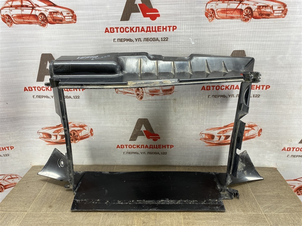 Дефлектор воздушного потока основного радиатора LADA VESTA 2017 (б/у)