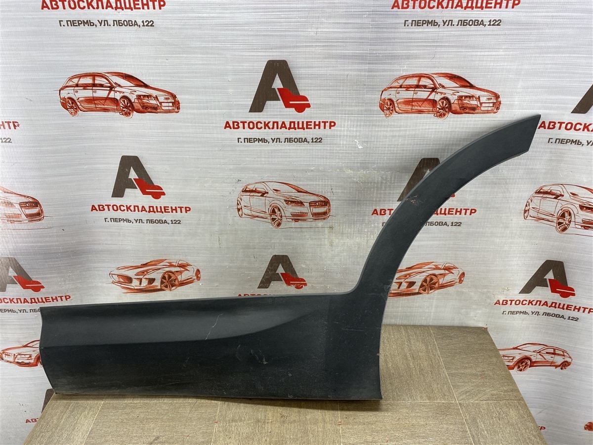 Накладка двери задней левой HYUNDAI SANTA-FE (2012-2019) (б/у)