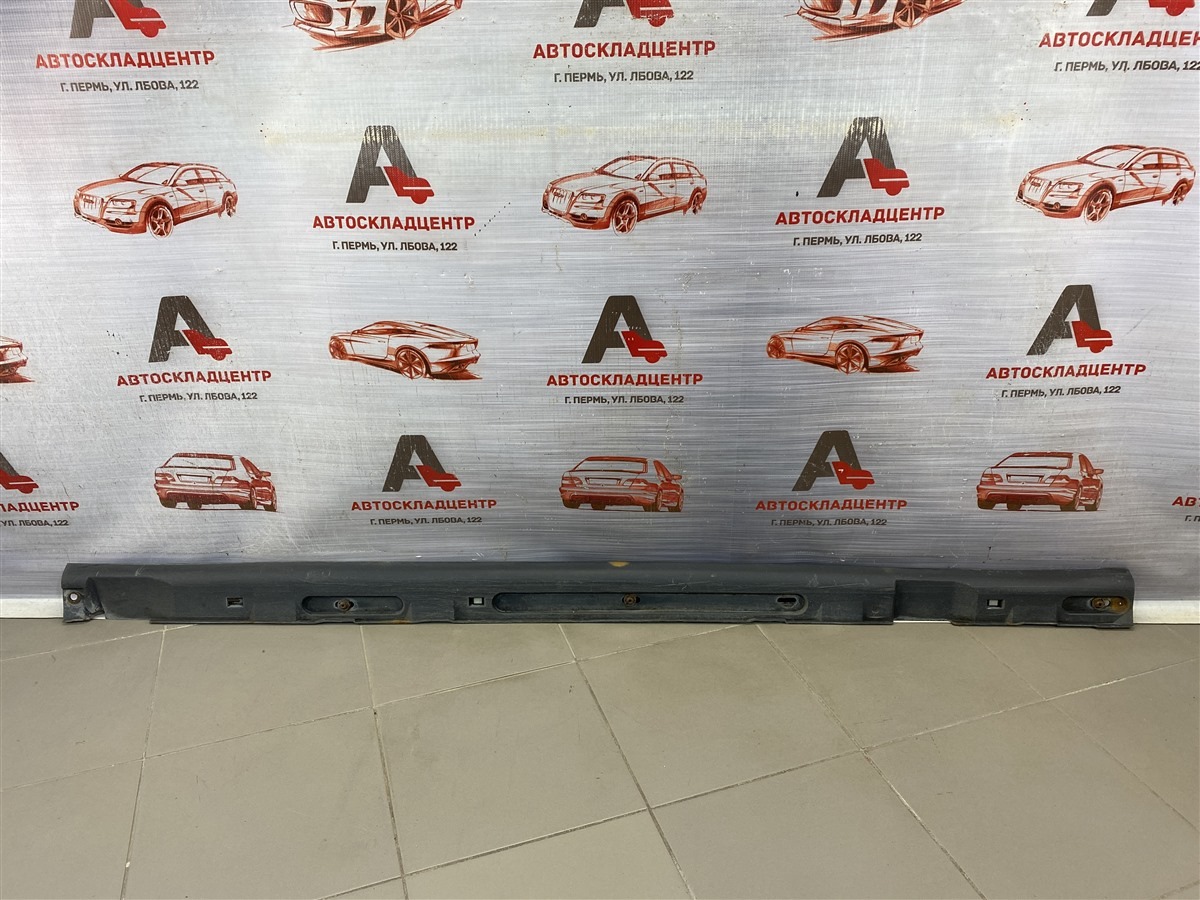 Накладка порога кузова - наружная облицовка FORD FOCUS 2 2004-2011 левая (б/у)