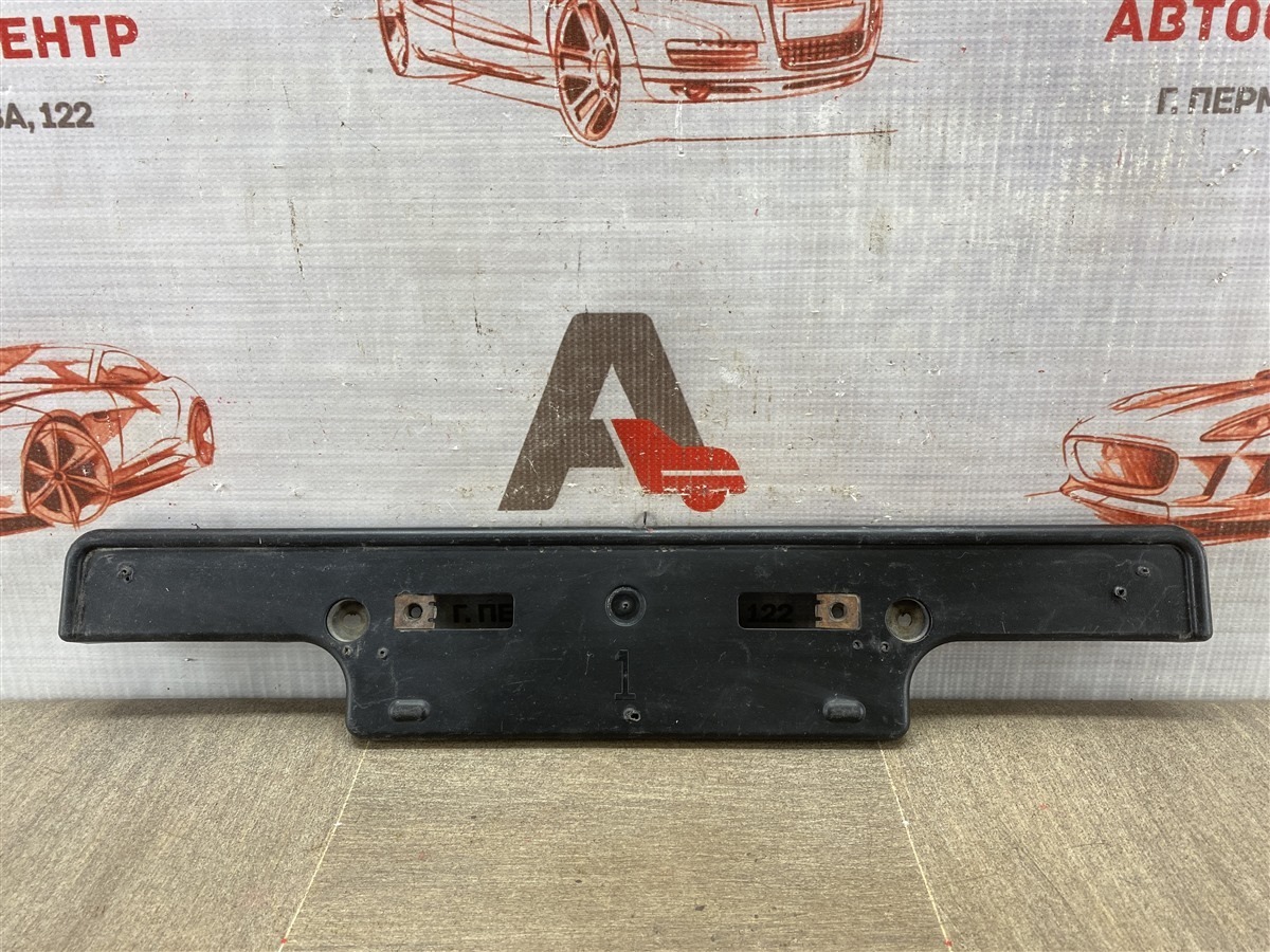 Планка (рамка) номерного знака TOYOTA LAND CRUISER 200 (2007-н.в.) 2007 (б/у)