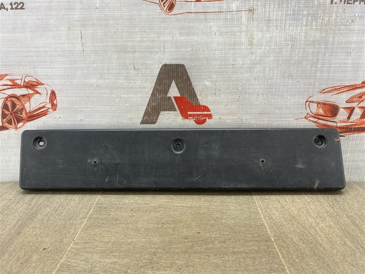 Планка (рамка) номерного знака HYUNDAI TUCSON (2015-н.в.) 2018 (б/у)