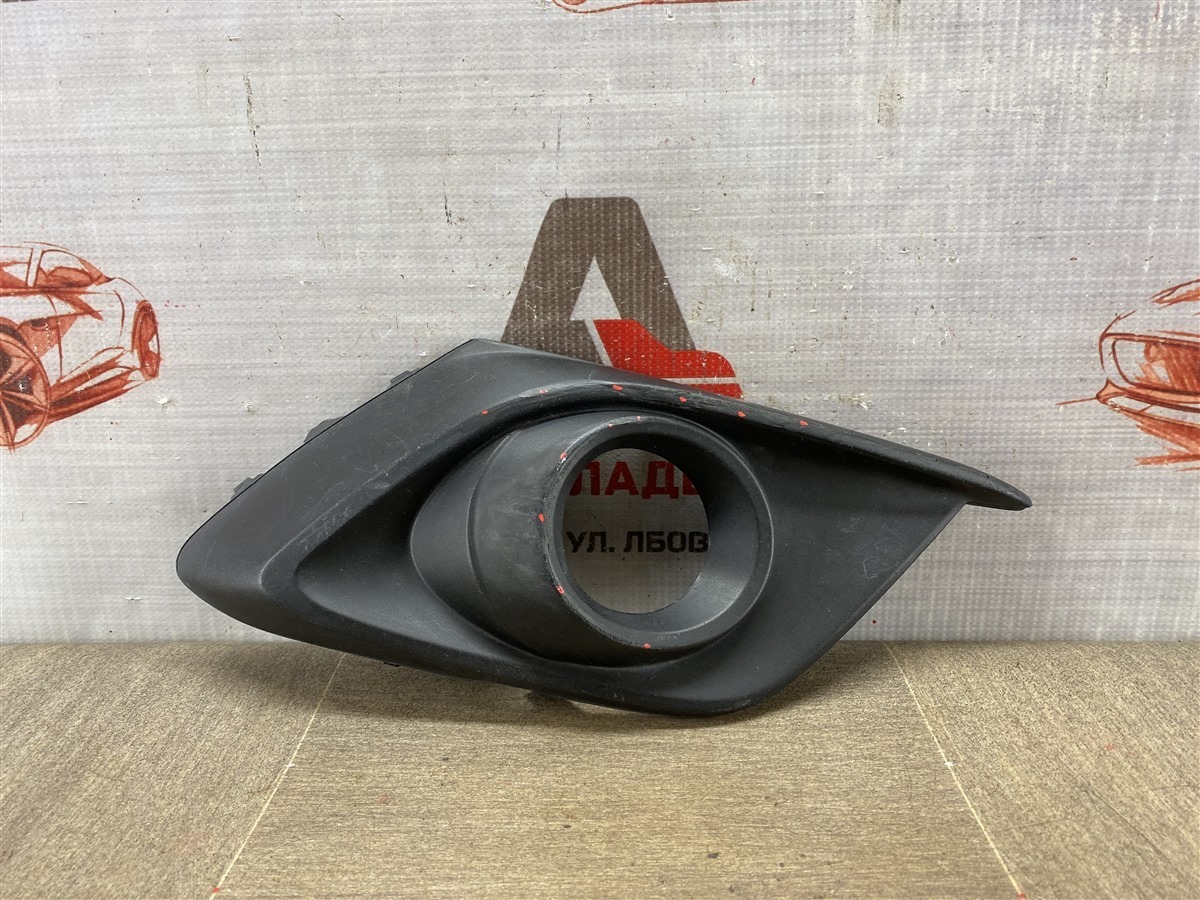 Накладка противотуманной фары / ходового огня , справа MAZDA MAZDA 3 (BM) 2013-н.в. 2013 (б/у)