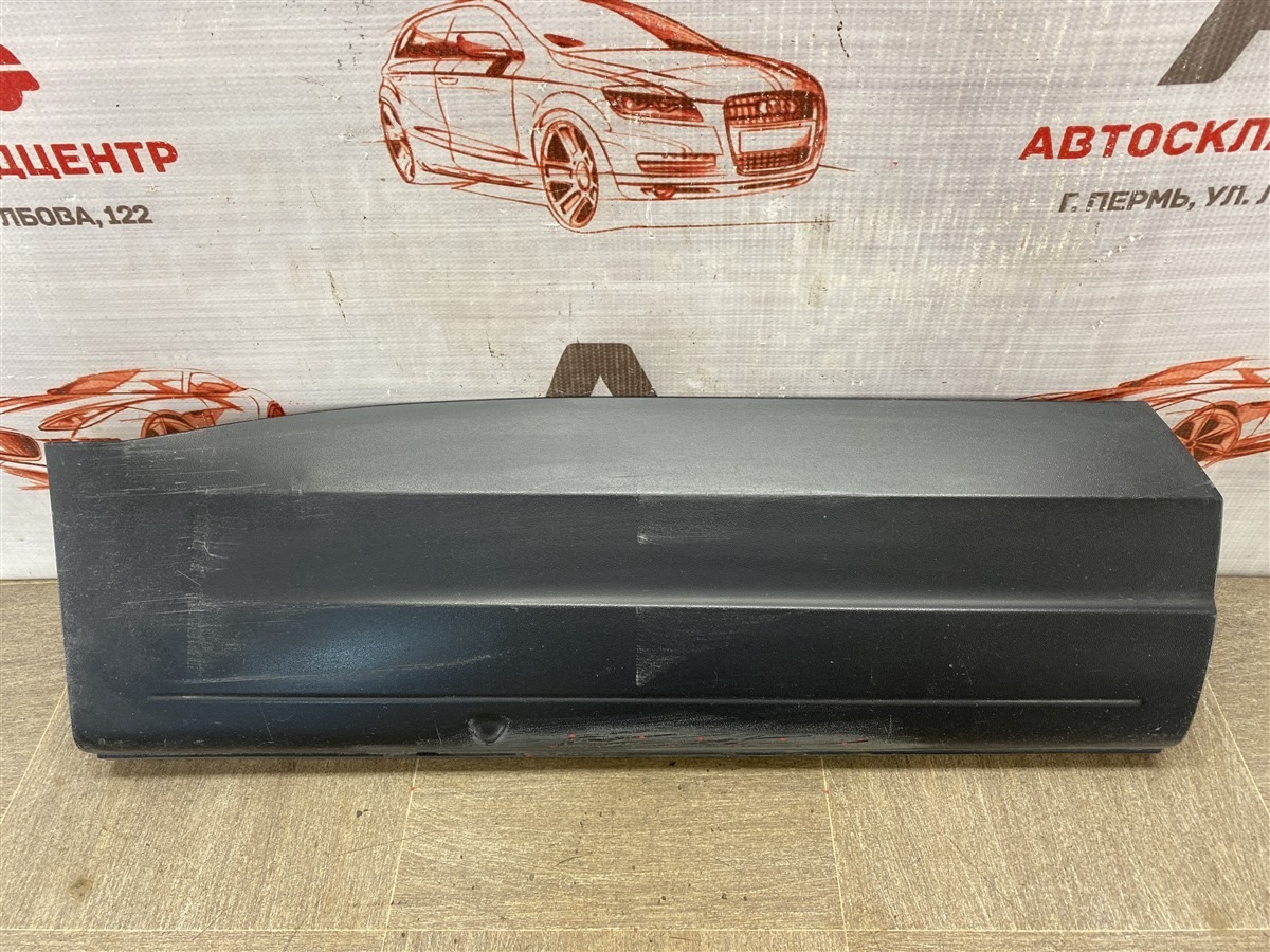 Накладка двери задней правой VOLKSWAGEN TIGUAN (2007-2017) (б/у)