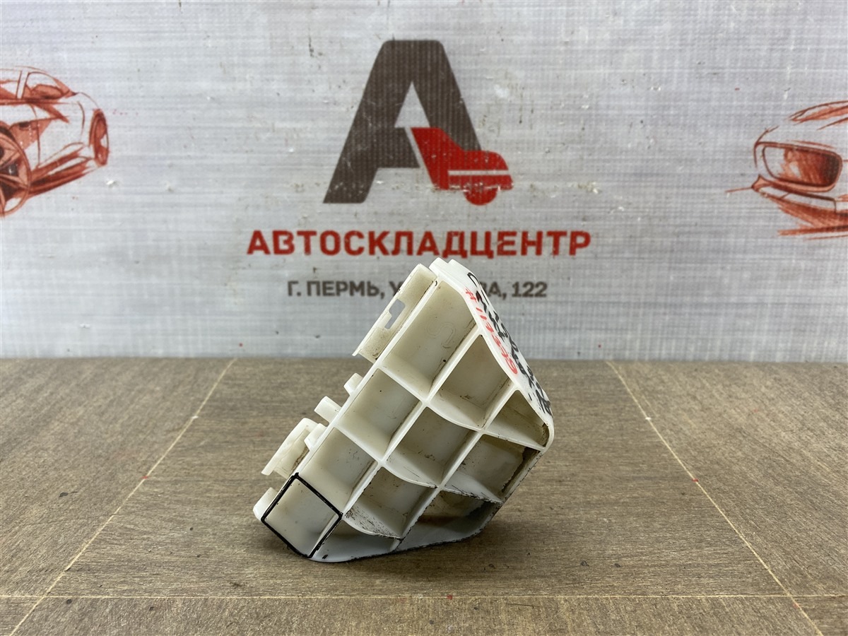 Кронштейн бампера заднего боковой TOYOTA COROLLA (E15_) 2006-2013 2010 левый (б/у)