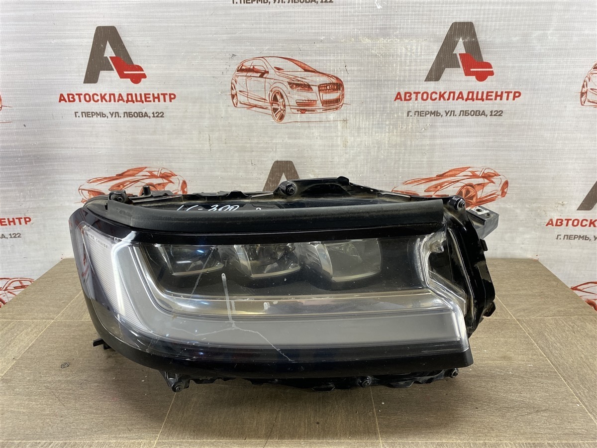 Фара правая TOYOTA LAND CRUISER 300 (2021-н.в.) (б/у)