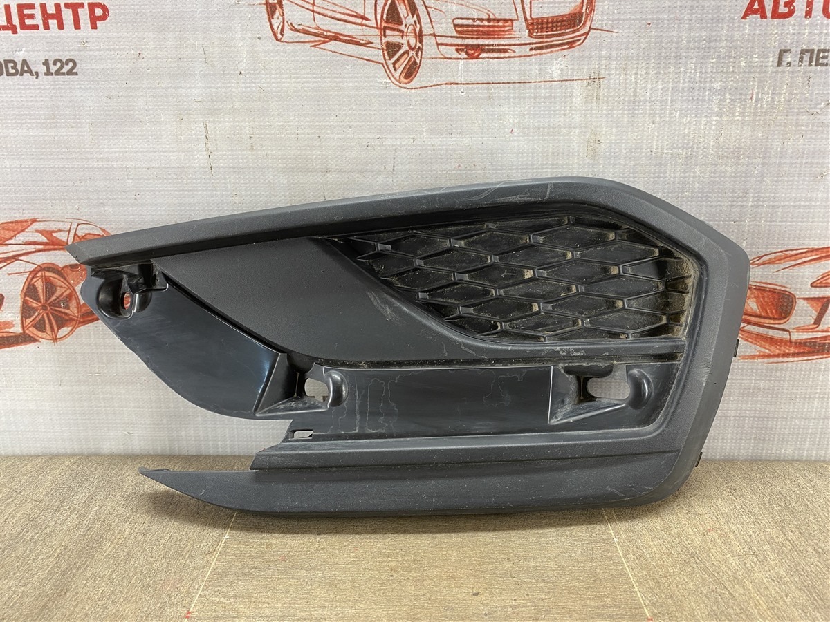 Решетка бампера переднего LADA VESTA 2022 левая (б/у)