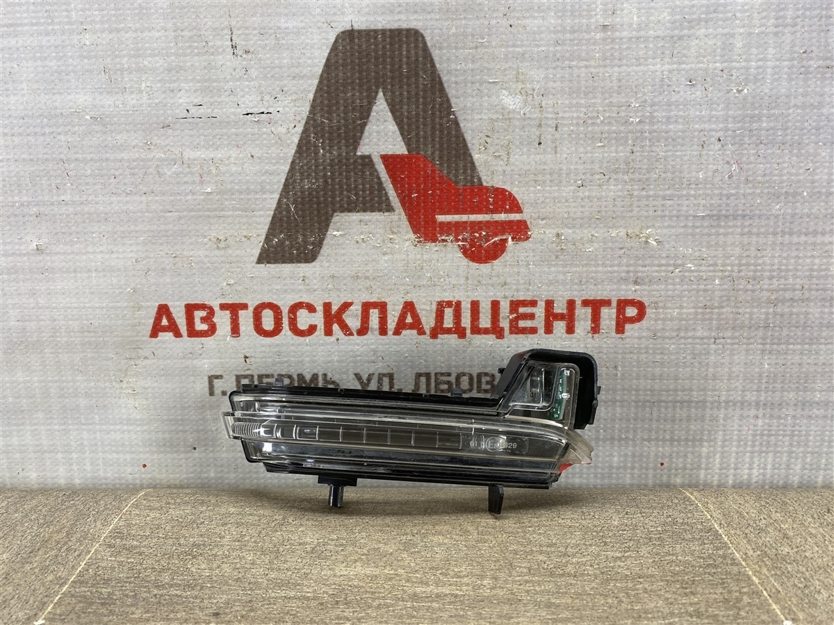 Фонарь - повторитель указателя поворота. SKODA KODIAQ (2016-н.в.) правый (б/у)