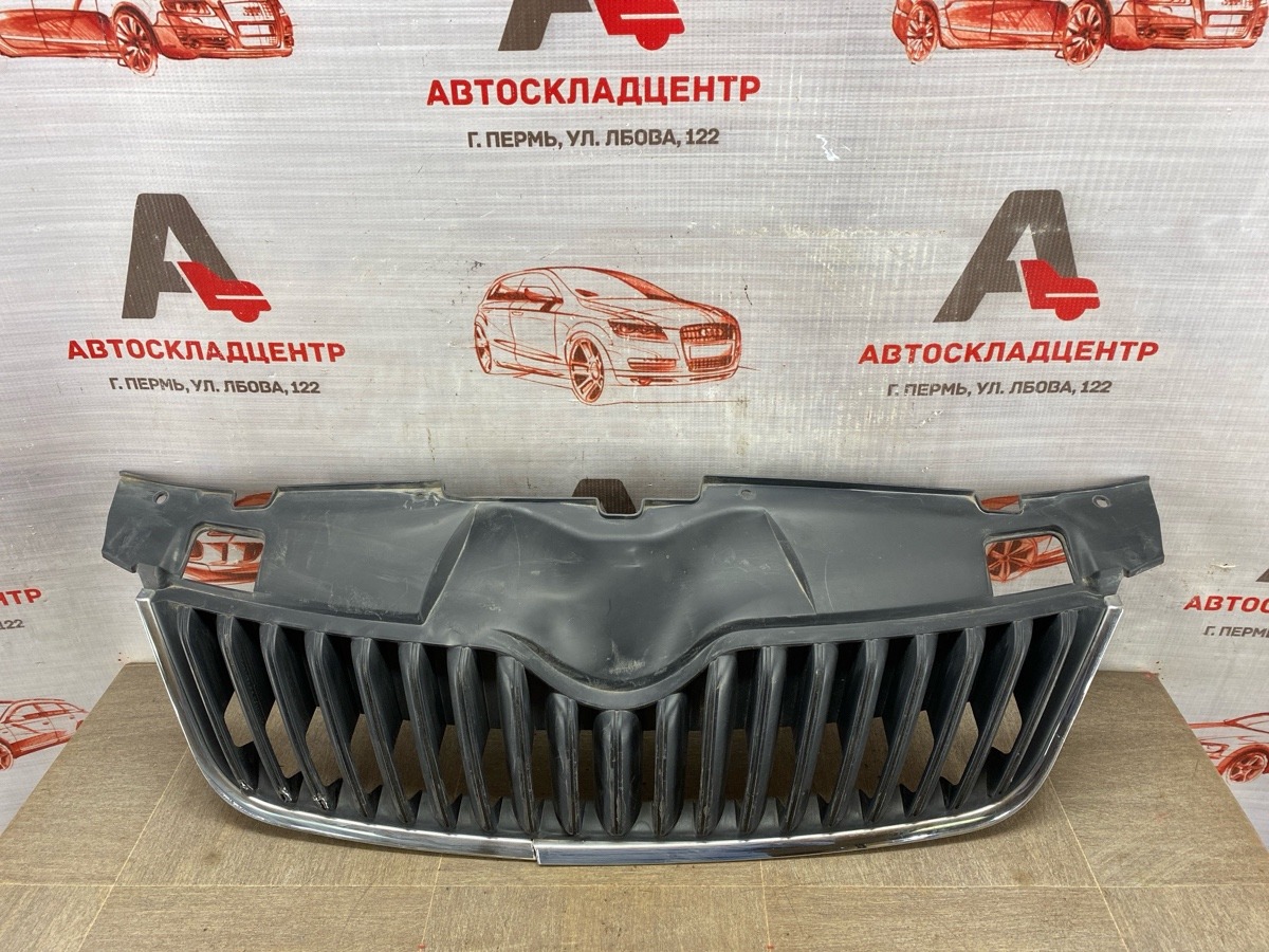 Решетка радиатора SKODA FABIA (2006-2015) 2010 (б/у)