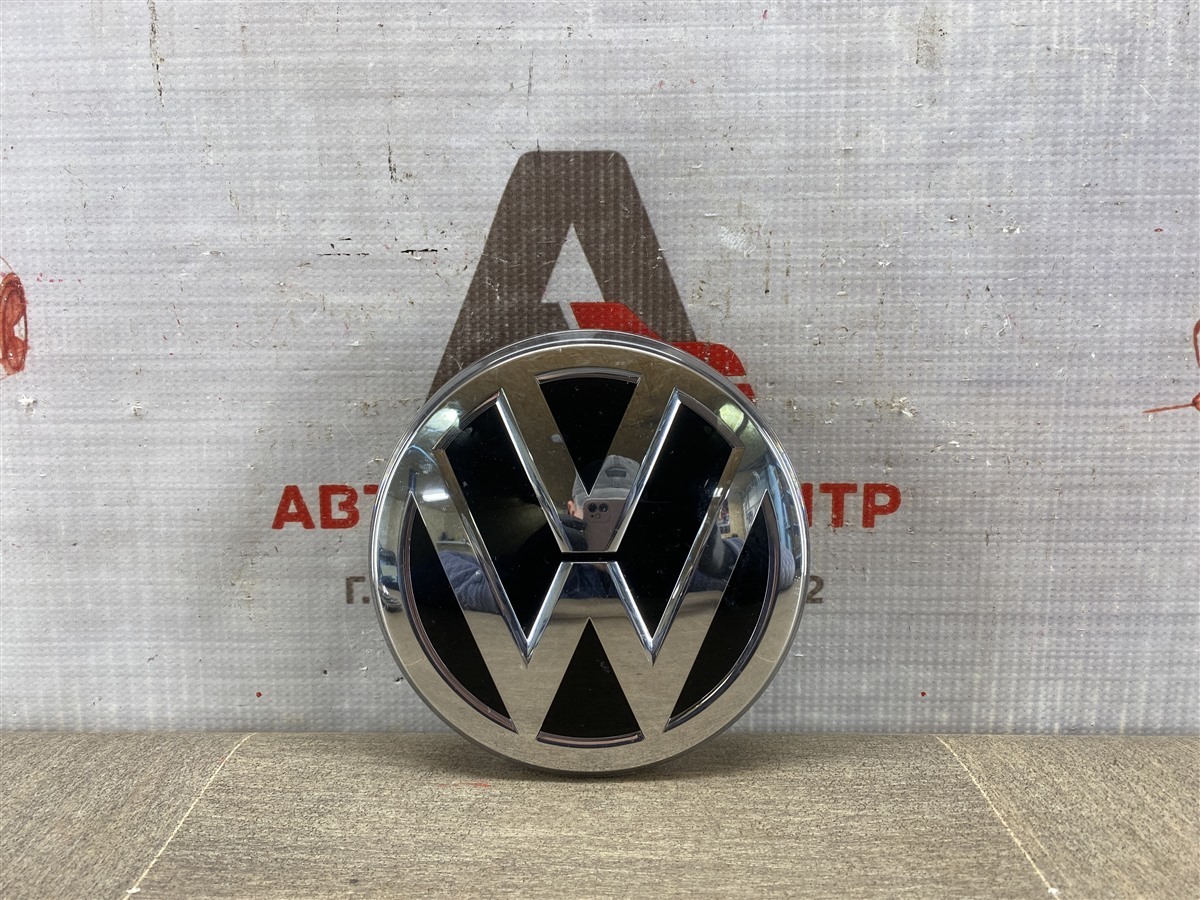 Эмблема (значок) VOLKSWAGEN TOUAREG (2018 - н.в.) передняя (б/у)